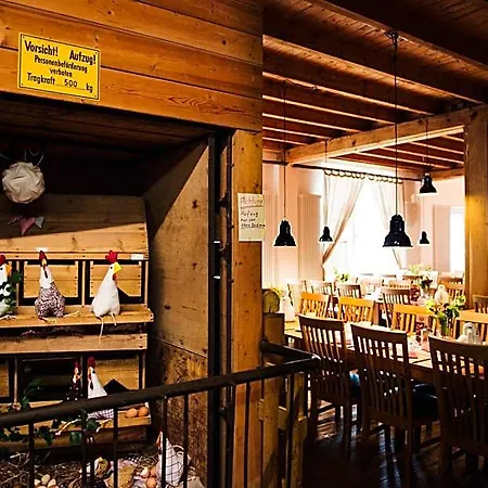 Alte Kass & Kaffeehaus Hotel *