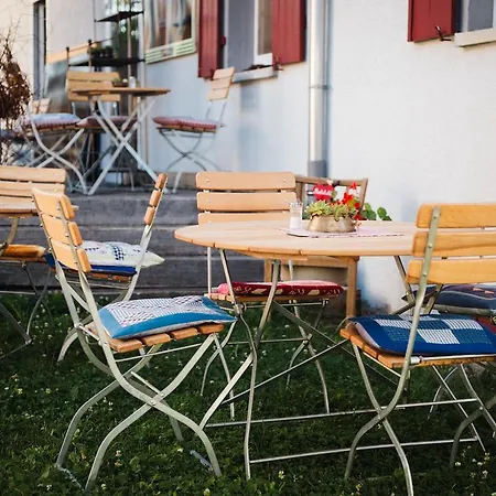 فندق Alte Kass & Kaffeehaus Neidlingen