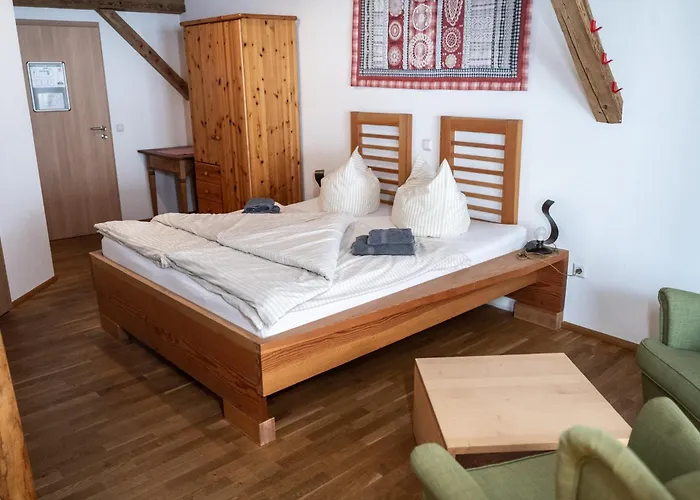 Alte Kass & Kaffeehaus Hotel Neidlingen