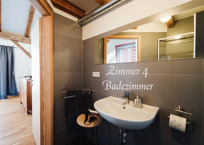 Alte Kass & Kaffeehaus * Neidlingen